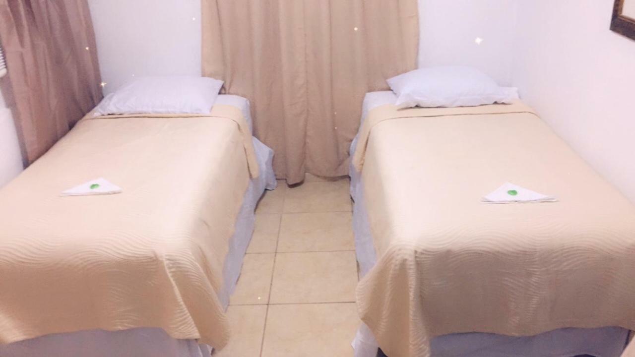 Great Savannah Guesthouse Sabana Grande Екстериор снимка